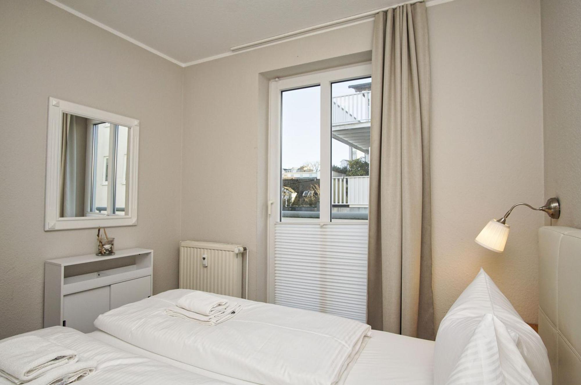 Zentrale Fewo Mit Balkon, Gratis Nutzung Vom Ahoi Erlebnisbad Und Sauna In Sellin - Villa Buskam Fewo 27 Goehren  Ngoại thất bức ảnh